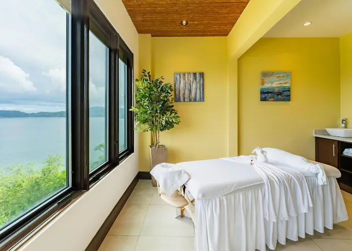 360 Splendor 104f-ocean View Residencebreakfast Included! Playa Flamingo